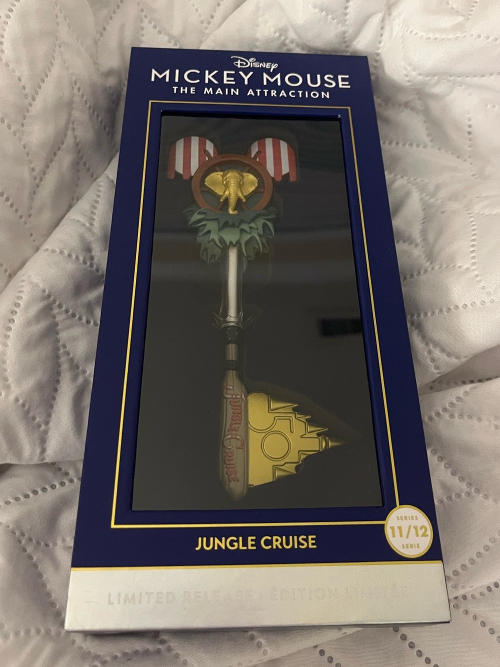 The Main Attraction Mickey Mouse Jungle Cruise Collectible Key 💚💚